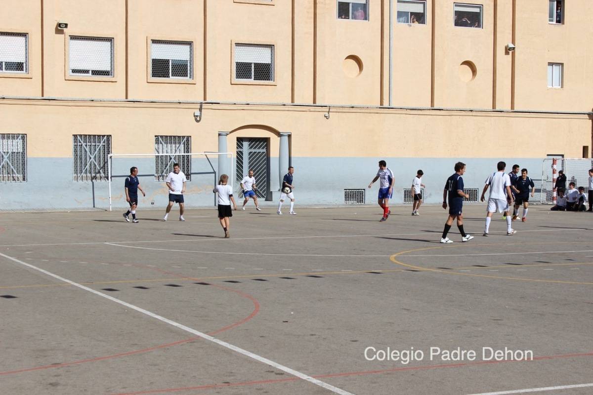 2014 03 18 FUTBITO ALUMNOS PRIMARIA PADRES (18)
